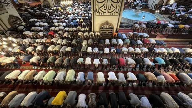 Foto - Bayram namazında camiler doldu taştı!