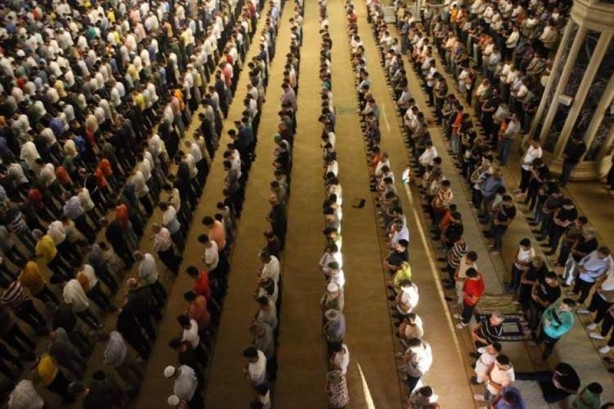 Foto - Bayram namazında camiler doldu taştı!