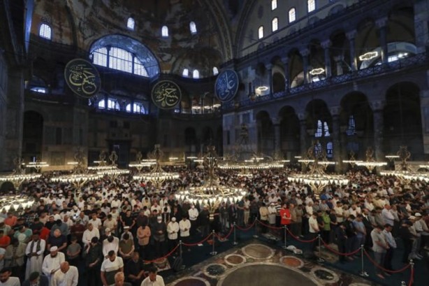 Foto - Bayram namazında camiler doldu taştı!