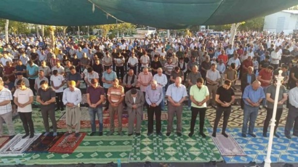 Foto - Bayram namazında camiler doldu taştı!