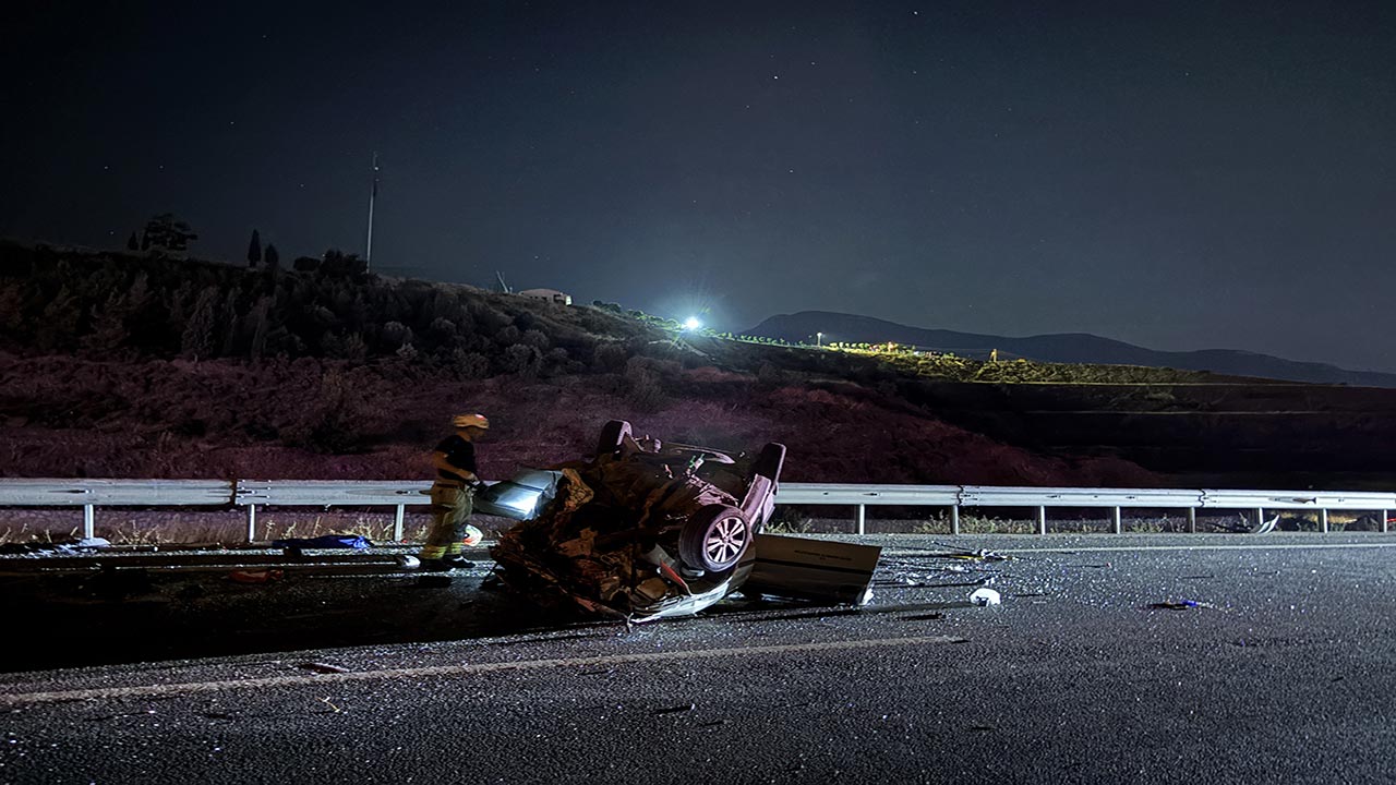 Foto - Bayram öncesi feci kaza: anne ve baba hayatını kaybetti, bebek yaralı