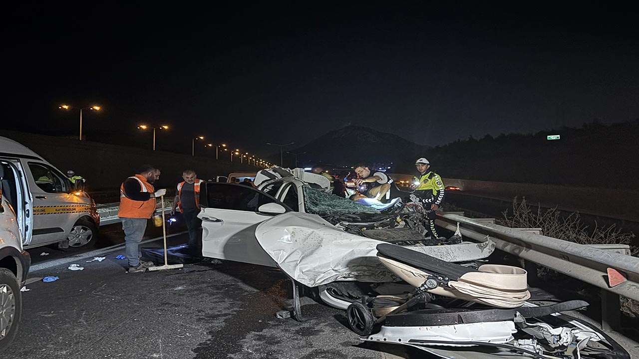 Foto - Bayram öncesi feci kaza: anne ve baba hayatını kaybetti, bebek yaralı