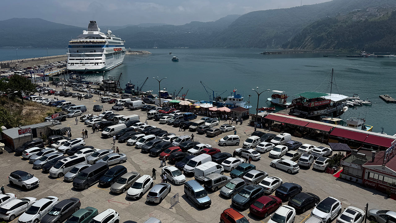 Foto - Bayram tatili bereketi: İlçe nüfusunun 10 katı turist geldi