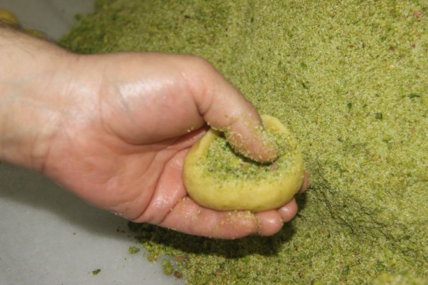 Foto - Bayramlarda sofraları şenlendiren yöresel tatlılar