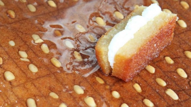 Foto - Bayramlarda sofraları şenlendiren yöresel tatlılar