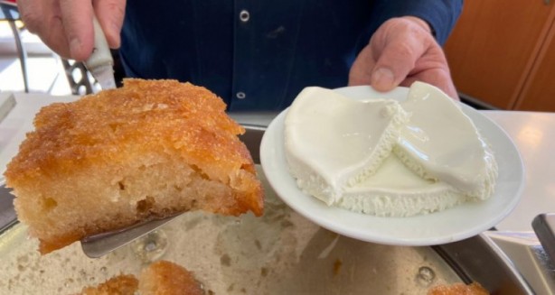 Foto - Bayramlarda sofraları şenlendiren yöresel tatlılar