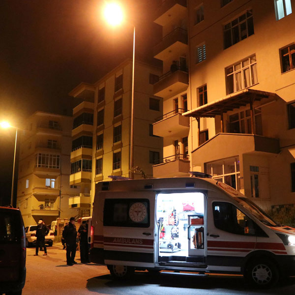 Bayramlaşmak için gitmişlerdi... Ölü buldular!