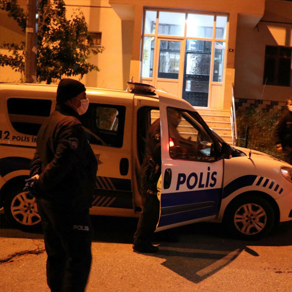 Foto - Bayramlaşmak için gitmişlerdi... Ölü buldular!