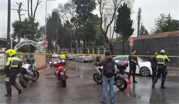 Foto - Bayrampaşa'da polise el bombalı saldırı