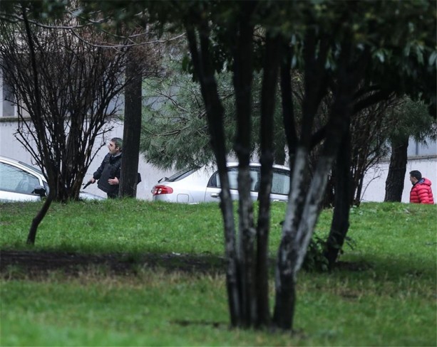 Foto - Bayrampaşa'da polise el bombalı saldırı
