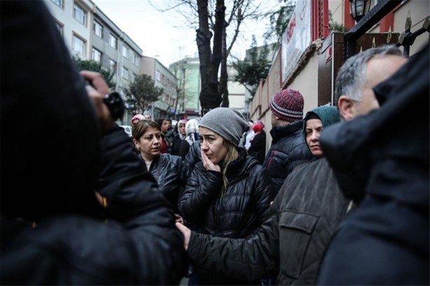 Foto - Bayrampaşa'da polise el bombalı saldırı