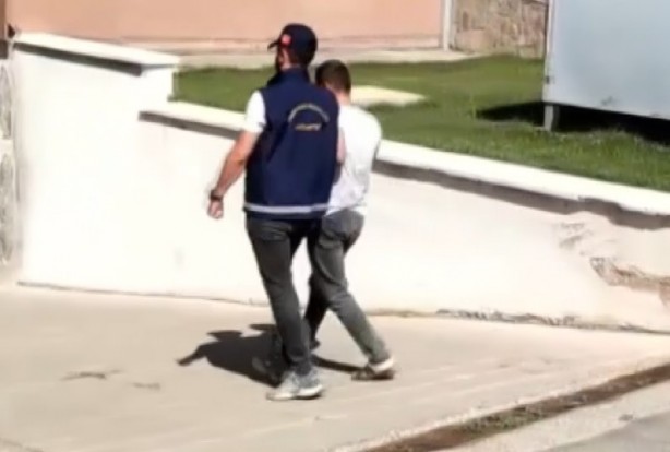 Foto - Baz istasyonundan 90 bin liralık hırsızlık!