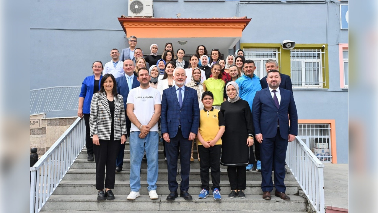 Foto - Bazı siyasetçiler bu kadarını bile yapamıyor! Sınıf başkanından çok ilginç seçim vaadi