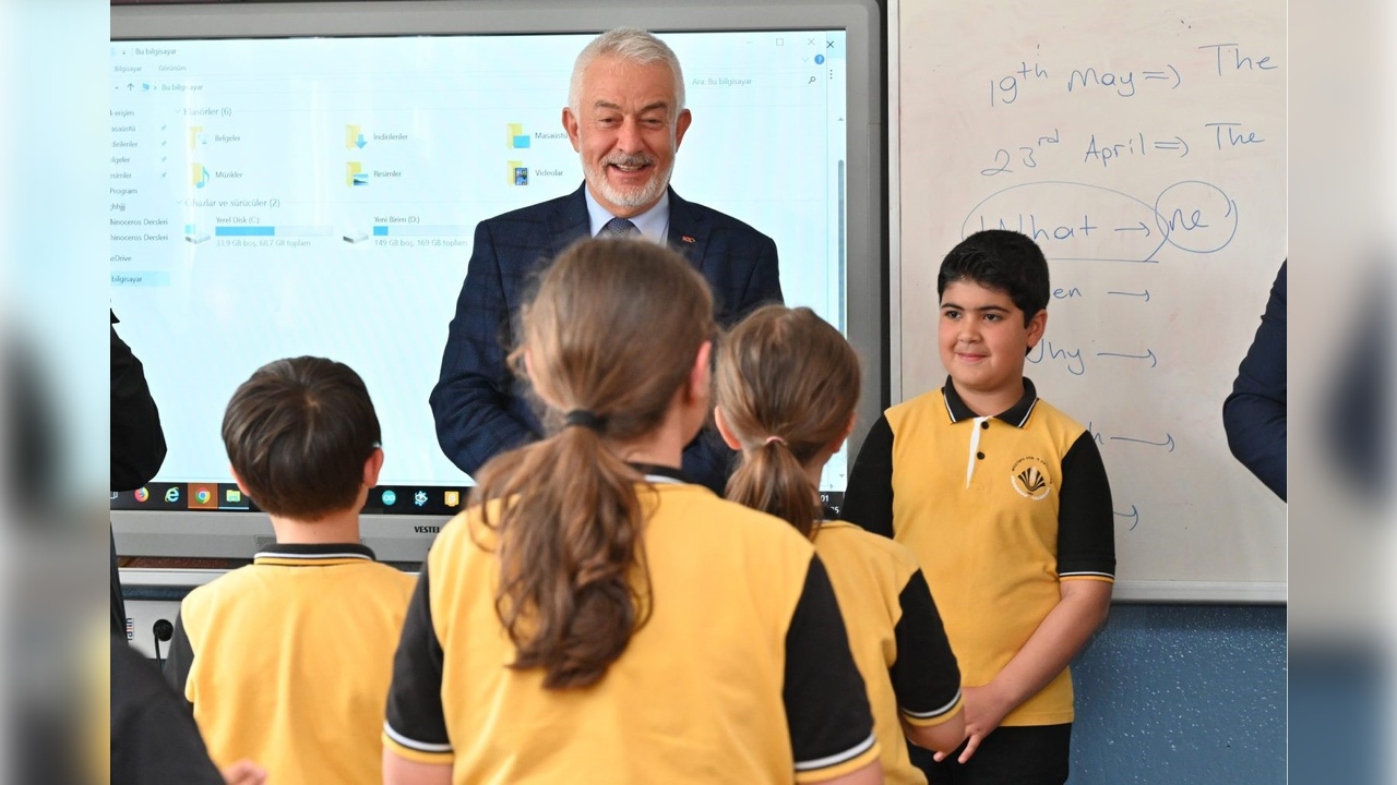 Foto - Bazı siyasetçiler bu kadarını bile yapamıyor! Sınıf başkanından çok ilginç seçim vaadi