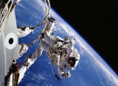 Foto - Bazıları bunu merak ediyor! Alper Gezeravcı Astront mu? Yoksa Turist mi? İşte bu sorunun cevabı