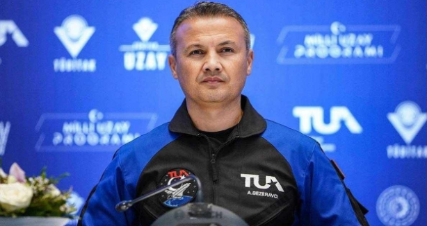 Foto - Bazıları bunu merak ediyor! Alper Gezeravcı Astront mu? Yoksa Turist mi? İşte bu sorunun cevabı