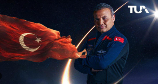 Foto - Bazıları bunu merak ediyor! Alper Gezeravcı Astront mu? Yoksa Turist mi? İşte bu sorunun cevabı