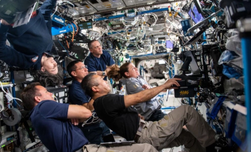 Foto - Bazıları bunu merak ediyor! Alper Gezeravcı Astront mu? Yoksa Turist mi? İşte bu sorunun cevabı