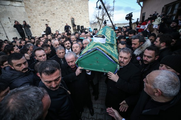 Foto - BBP lideri Destici'den babasına son görev! Cenazesi toprağa verildi