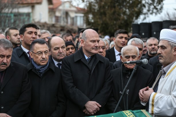 Foto - BBP lideri Destici'den babasına son görev! Cenazesi toprağa verildi