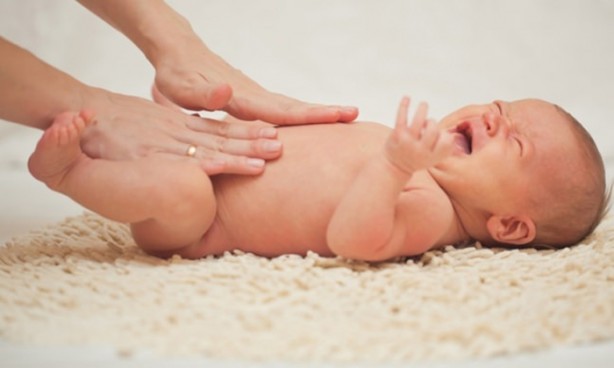 Foto - Bebeği devamlı ağlayan ebeveynlere öneriler