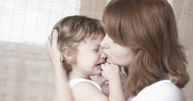 Foto - Bebeği devamlı ağlayan ebeveynlere öneriler