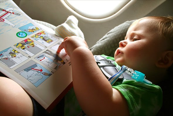 Foto - Bebekle uçak yolculuğu nasıl yapılır?