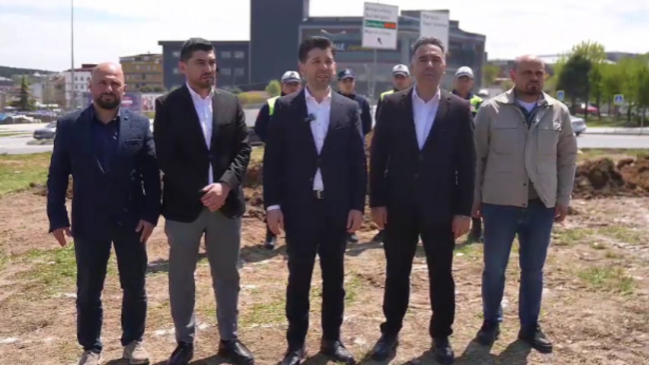Beceriksiz CHP hizmete de takoz! Hem yapmıyorlar hem yapana engel oluyorlar