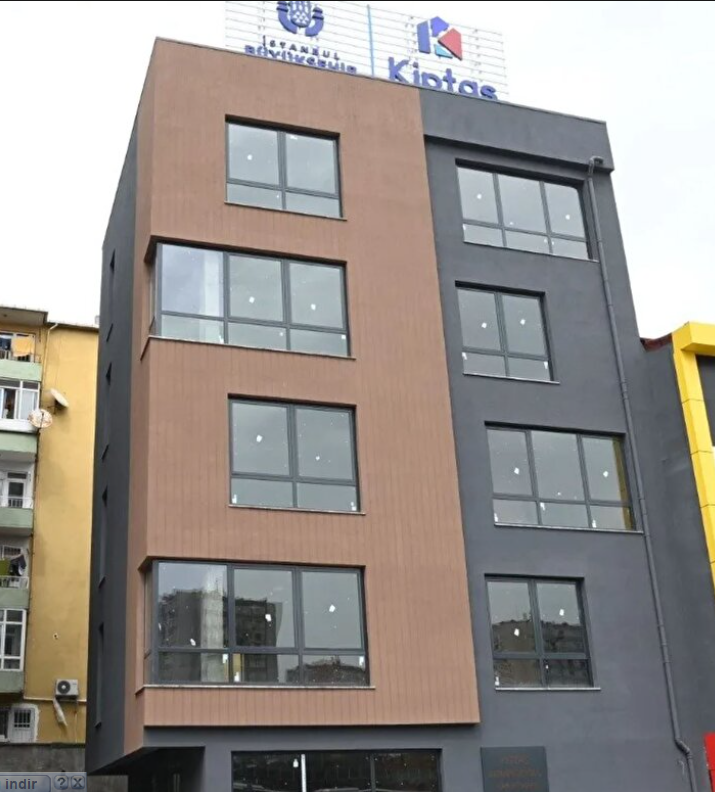 Foto - Beceriksizler! İBB tek binayı bile dönüştüremedi