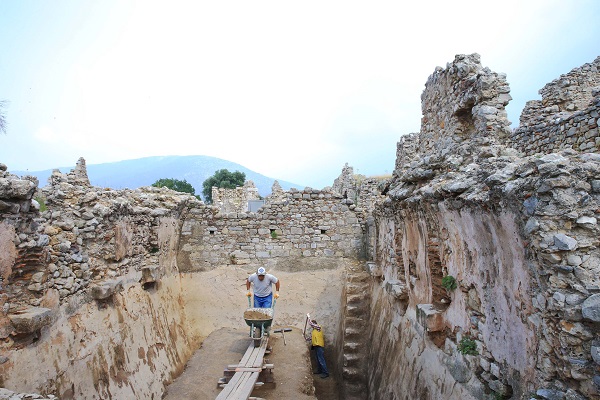 Foto - Beçin Antik Kenti tarihe ışık tutuyor