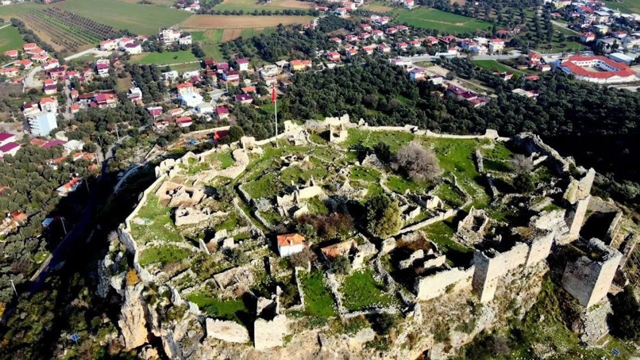 Foto - Beçin Kalesi’nde tarih gün yüzüne çıkıyor! Asırlık kent yeniden ayağa kaldırılıyor