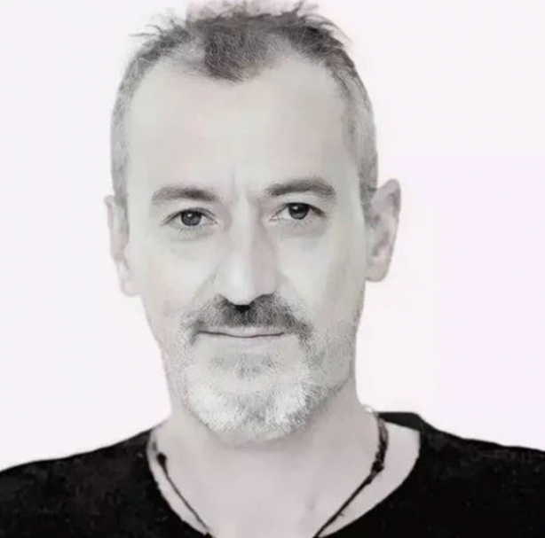 Foto - Bekar Gezelim şarkısıyla ünlenen Grup Laçin’in yıldızıydı! Ünlü müzisyen hayatını kaybetti