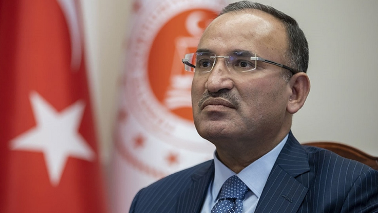 Foto - Bekir Bozdağ da topa girdi! Diyanet’in cuma hutbeleri için anayasadan örnek verip ters köşe yaptı