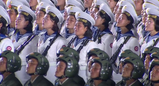 Foto - Beklenen oldu! Kuzey Kore iki yıl aradan sonra sergiledi