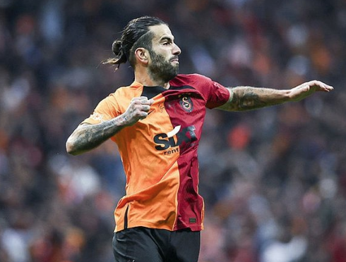 Foto - Beklenen transfer o tur geliyor! Sezon için Arda Turan devreye girdi... Türk futbolunda resmen savaş çıkacak!
