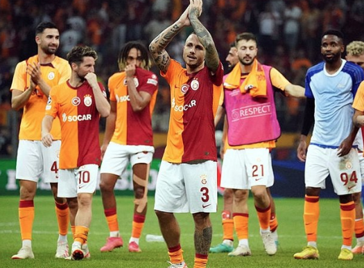 Foto - Beklenen transfer o tur geliyor! Sezon için Arda Turan devreye girdi... Türk futbolunda resmen savaş çıkacak!