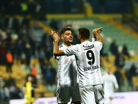 Foto - Beklenmedik adımı attılar: Beşiktaş küllerinden doğacak! Rakiplerinin canını sıkacak bu hamlelerle…