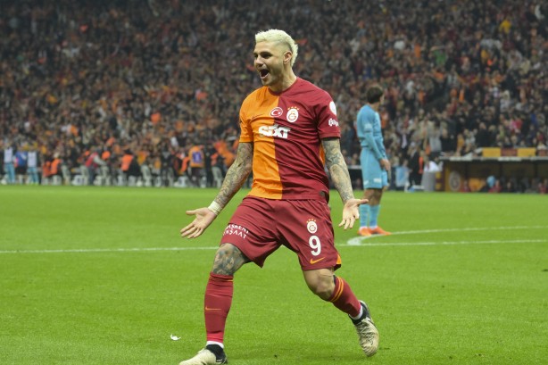 Foto - Beklenmedik gelişme! O iddia üzerine açıklalma: Bu gelişme gündemi altüst etti: Galatasaray yeni bir sorunla karşı karşıya…
