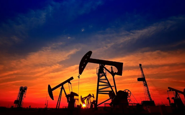 Foto - Beklenmedik gelişme sonrası tüm gözler akaryakıt fiyatlarına çevrildi! Her an Türkiye ile paylaşılabilir