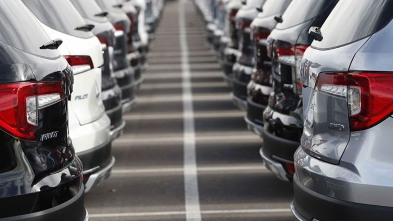 Foto - Beklenmedik karar: Ayakta kalabilmek için otomobil fiyatları düşürdüler