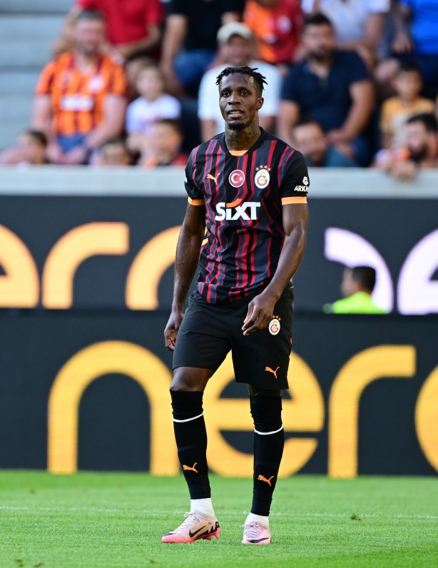 Foto - Beklenmedik karar! Neler oluyor böyle Cim-Bom’da… Galatasaray'dan ses getirecek transfer! 