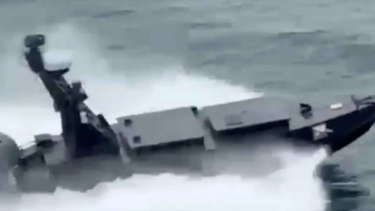 Foto - Belalarını buldular: İsrail gemisi battı