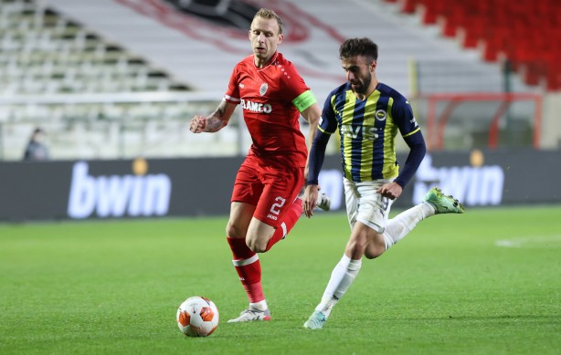 Foto - Belçika basını duyurdu: Türklerin tokadıyla...