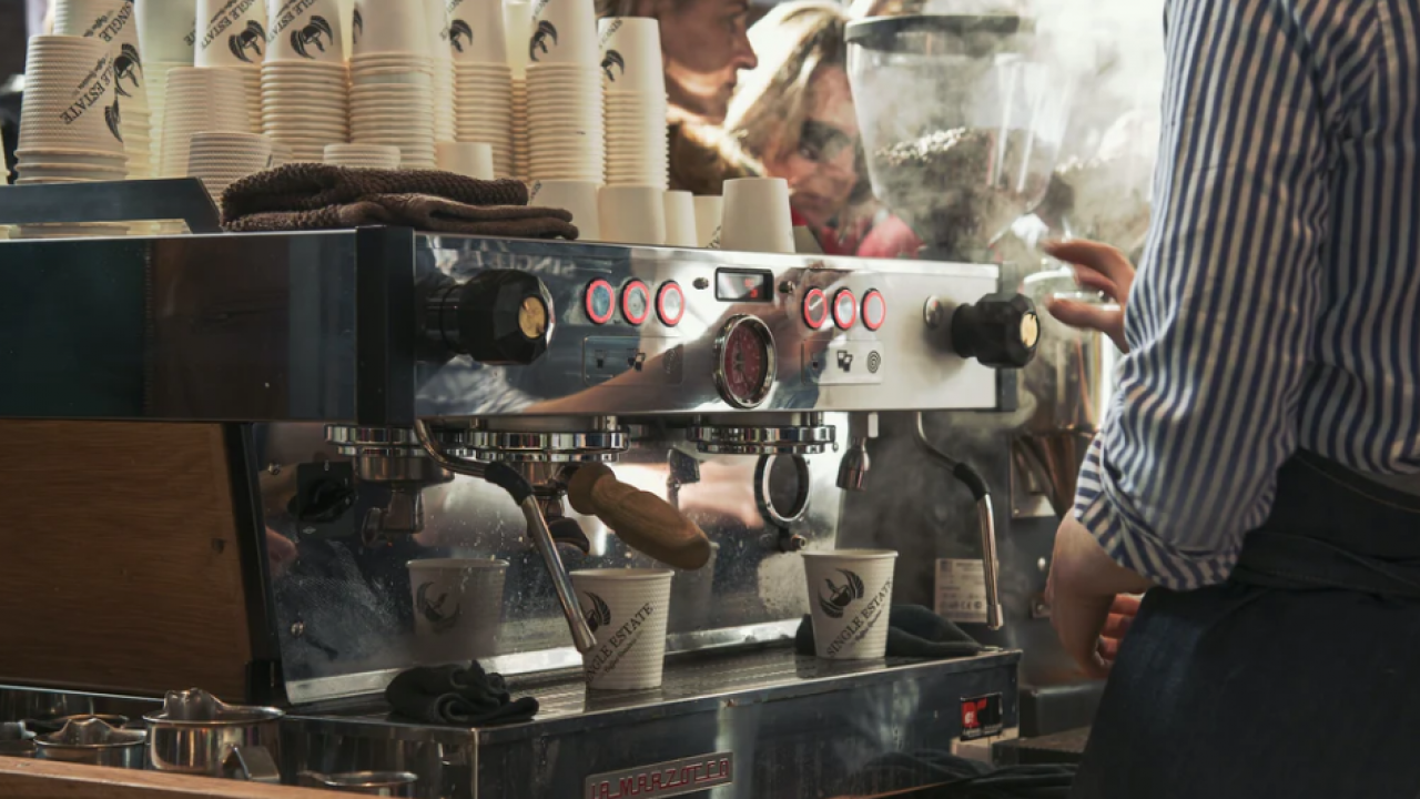 Foto - Belediye 30 bin euroluk kahve makinesi aldı: Ortalık fena karıştı