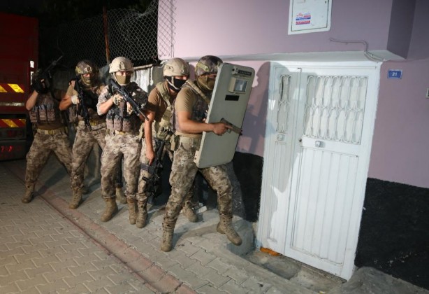 Belediye başkan yardımcısının yakalandığı operasyonun görüntüleri