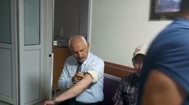 Belediye başkanı dahil 54 kişi hastaneye kaldırıldı! "Birden gözlerim karardı"