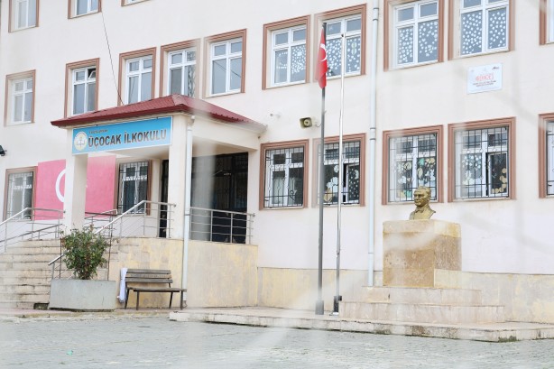 Foto - Belediye başkanı hareket geçti! Google’da okulun adını görenler hayrete düştü