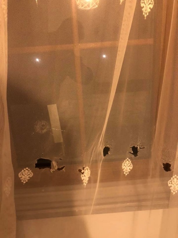 Foto - Belediye Başkanının evi kurşunlandı