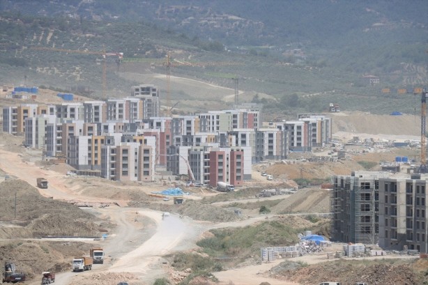 Foto - Belediye CHP’de olsa AK Parti yapmazdı öyle mi! Hatay yeniden ayağa kalkıyor