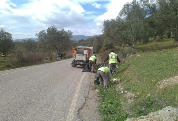 Foto - Belediye’den uyarı "Yol kenarlarına küçükte olsa çöp atmayın"